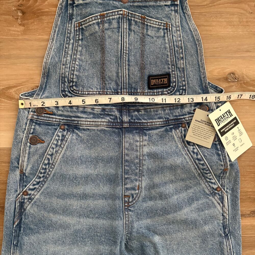 NWT Duluth Women's Heritage Denim Overall in Medium Light Wash size 2 Regular - Picture 5 of 7